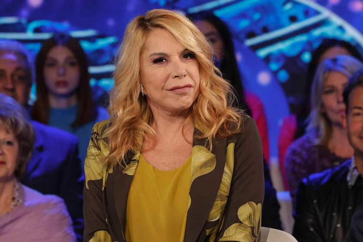 Anna Pettinelli opinionista guadagno