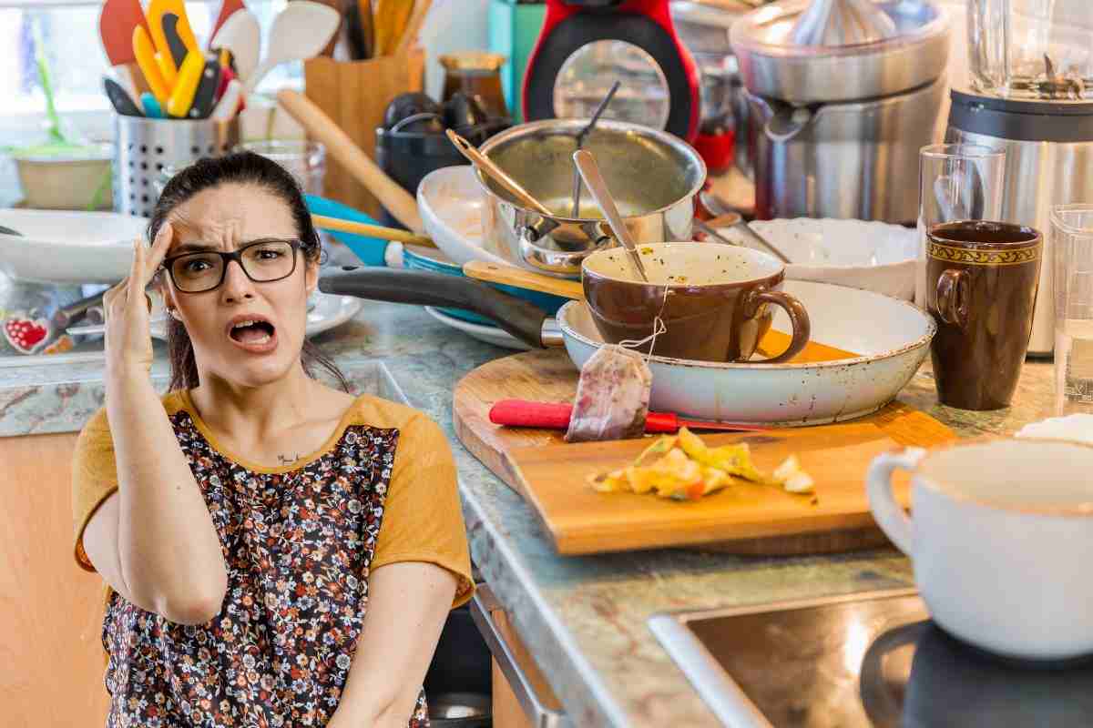 cucina in disordine post natale