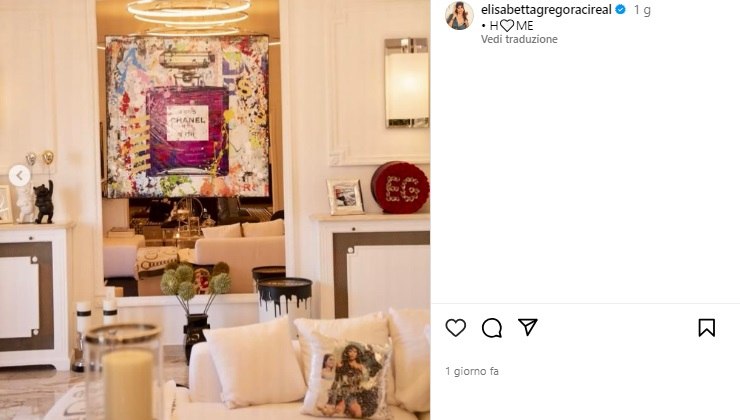Elisabetta Gregoraci mostra casa curioso dettaglio sul divano